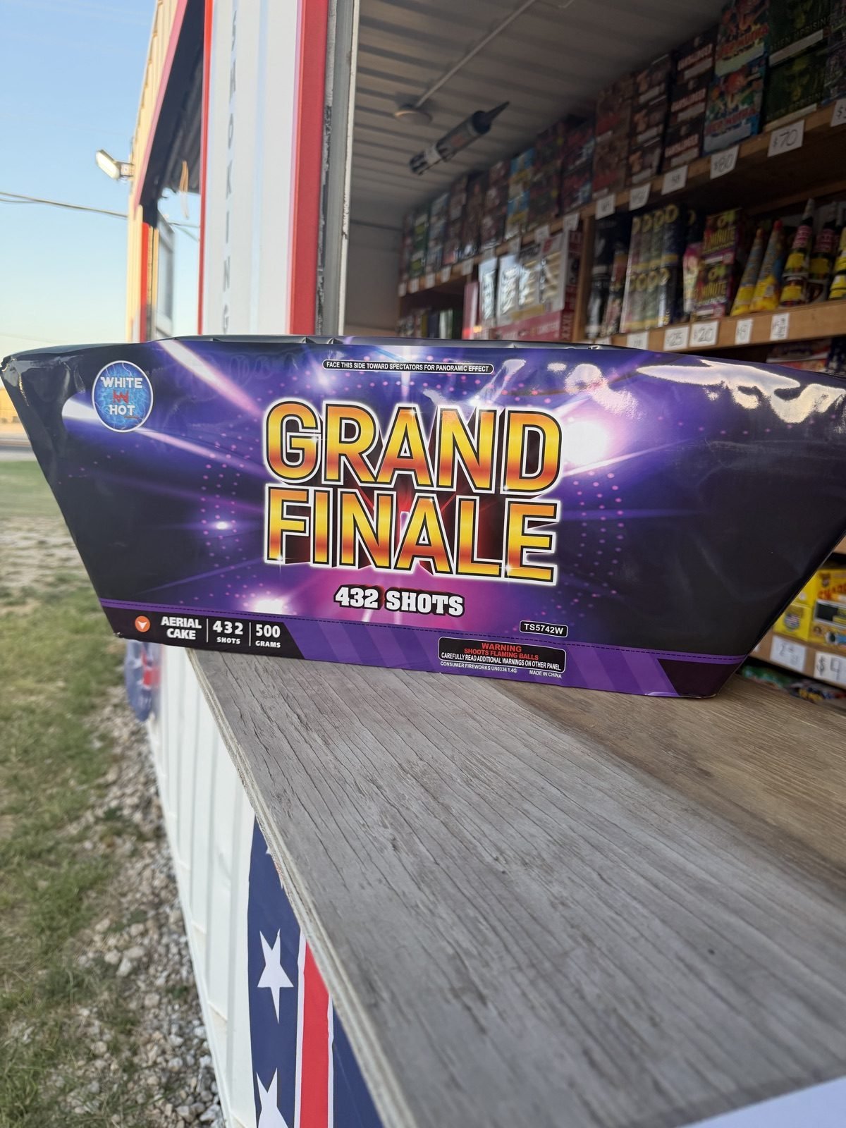 Grand Finale 432-shot aerial cake